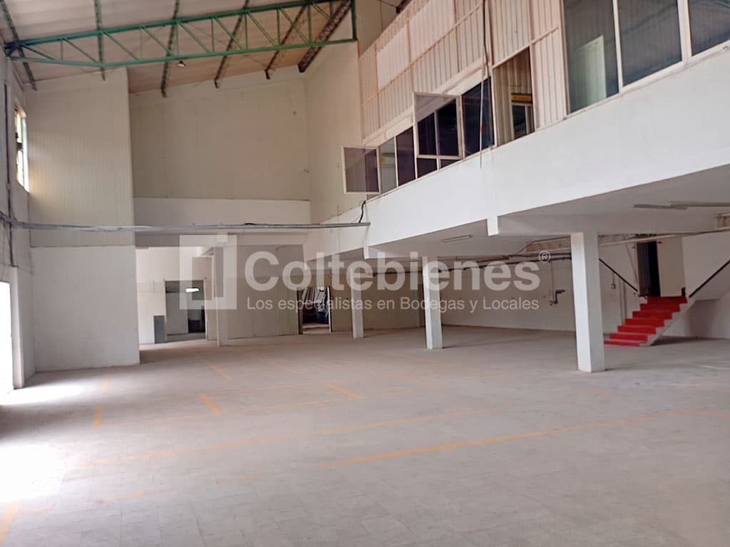Arriendo de bodega en el sector de Guayabal-Medellín foto 2