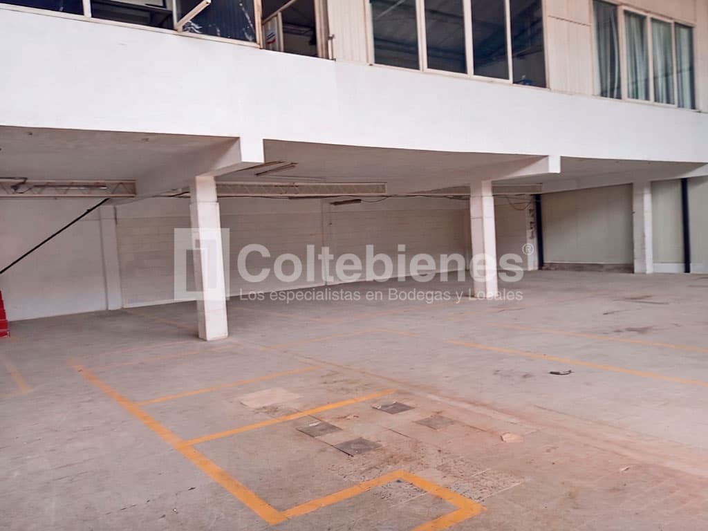 Arriendo de bodega en el sector de Guayabal-Medellín foto 3