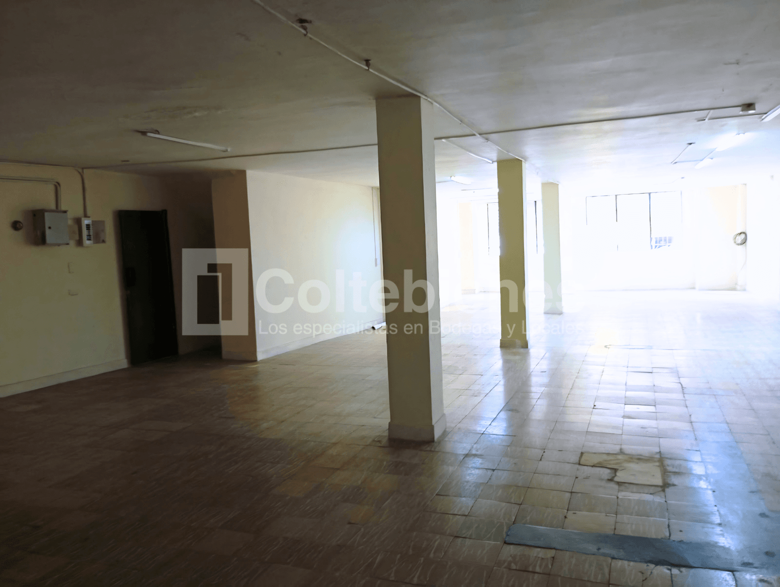 Local comercial esquinero en arriendo en La Floresta-Medellín