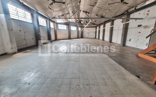 Arriendo de bodega en tercer piso en Barrio Colombia