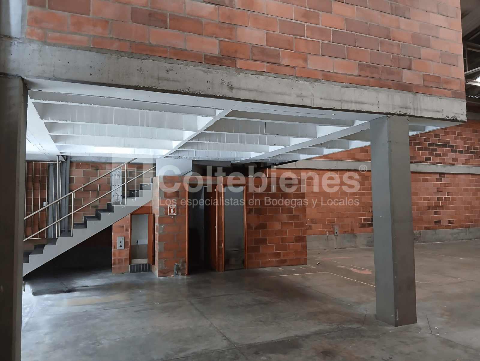 Bodega en arriendo en unidad cerrada de La Estrella foto 5