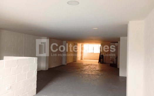 Estratégica bodega en arriendo en el Centro de la Moda Itagüí