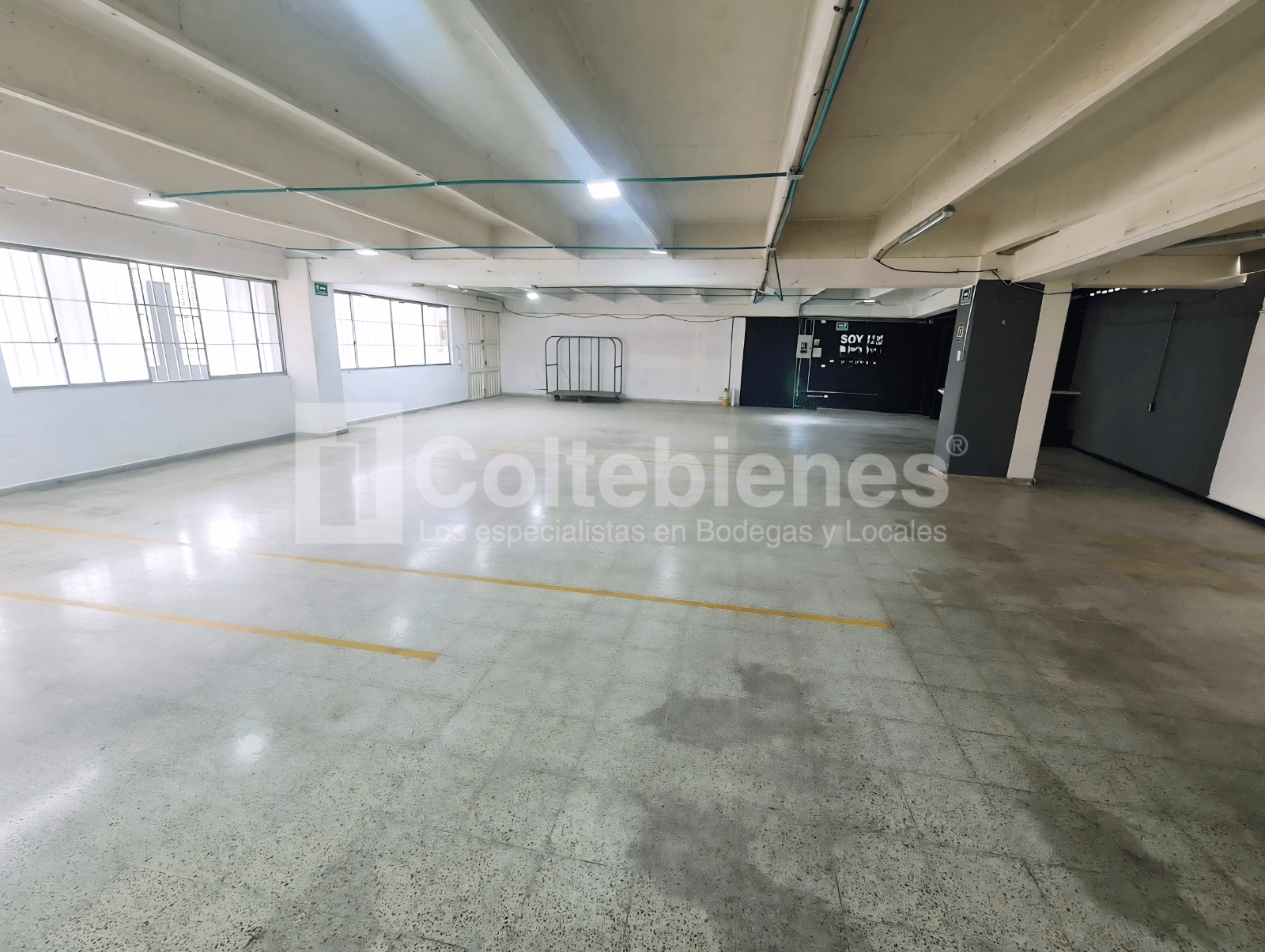 Arriendo de bodega en el Centro de la Moda-Itagüí foto 4