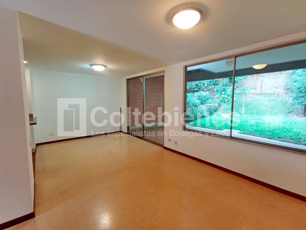 Hermosa casa en arriendo en la Loma del Chocho-Envigado foto 4