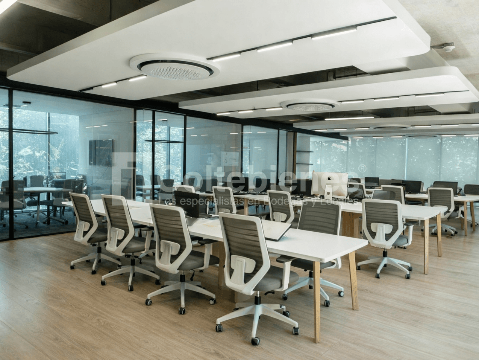 Oficina en arriendo – Velódromo, Medellín