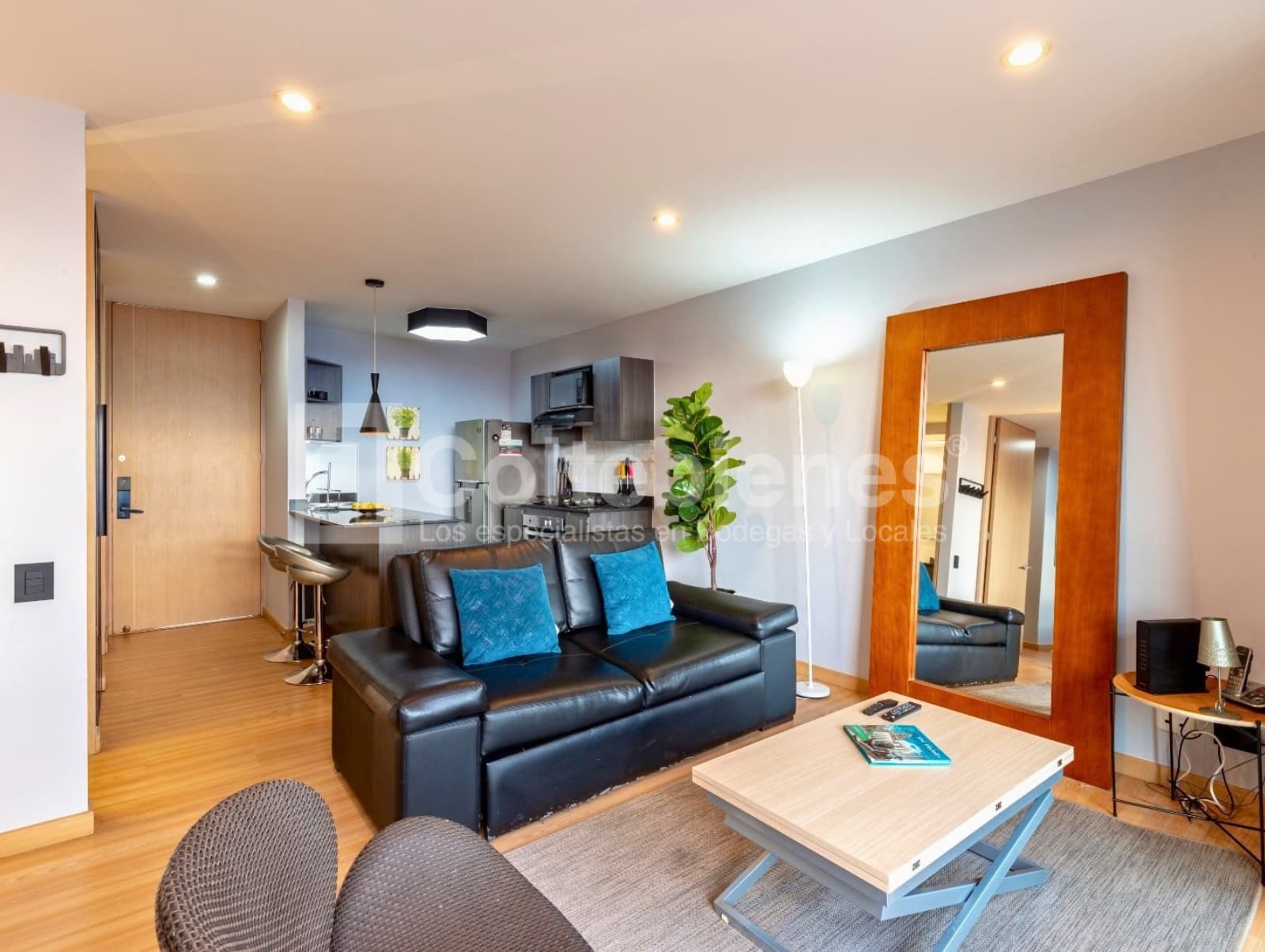 Apartaestudio en arriendo – tesoro, Medellín