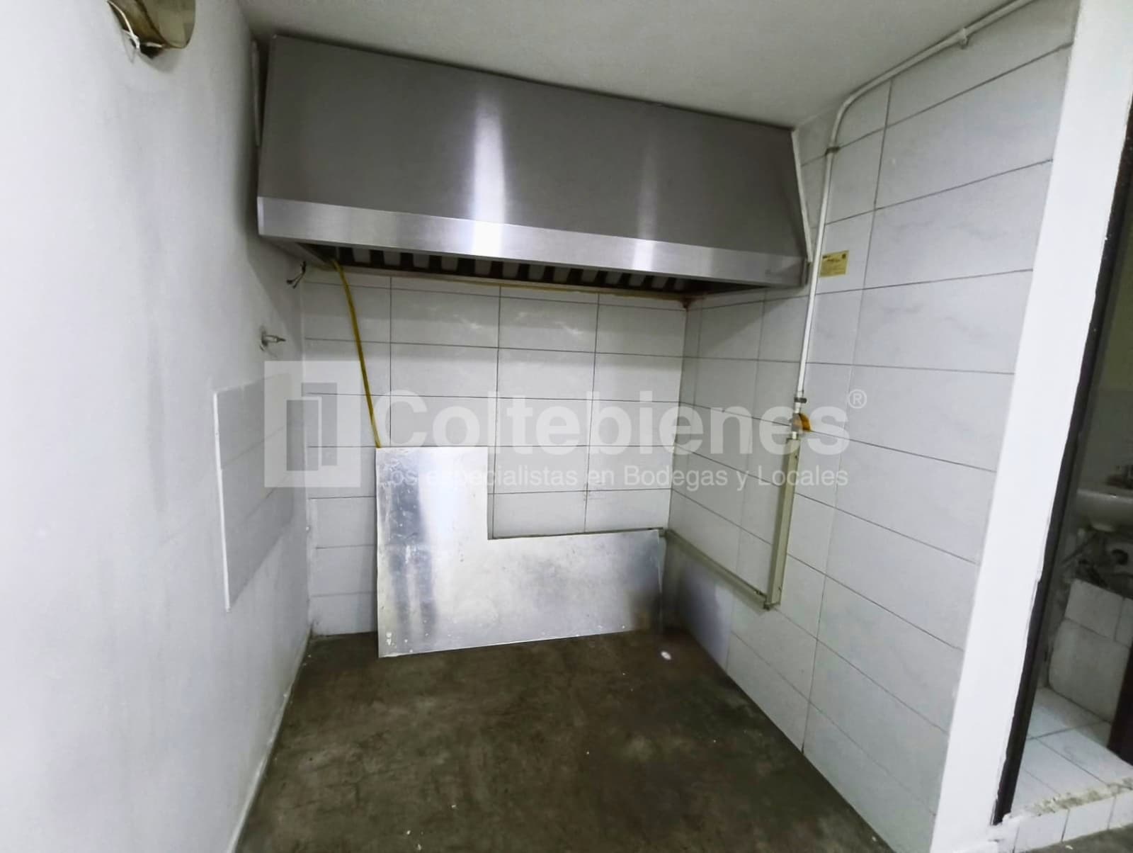 Local en arriendo - Barrio Colombia foto 5