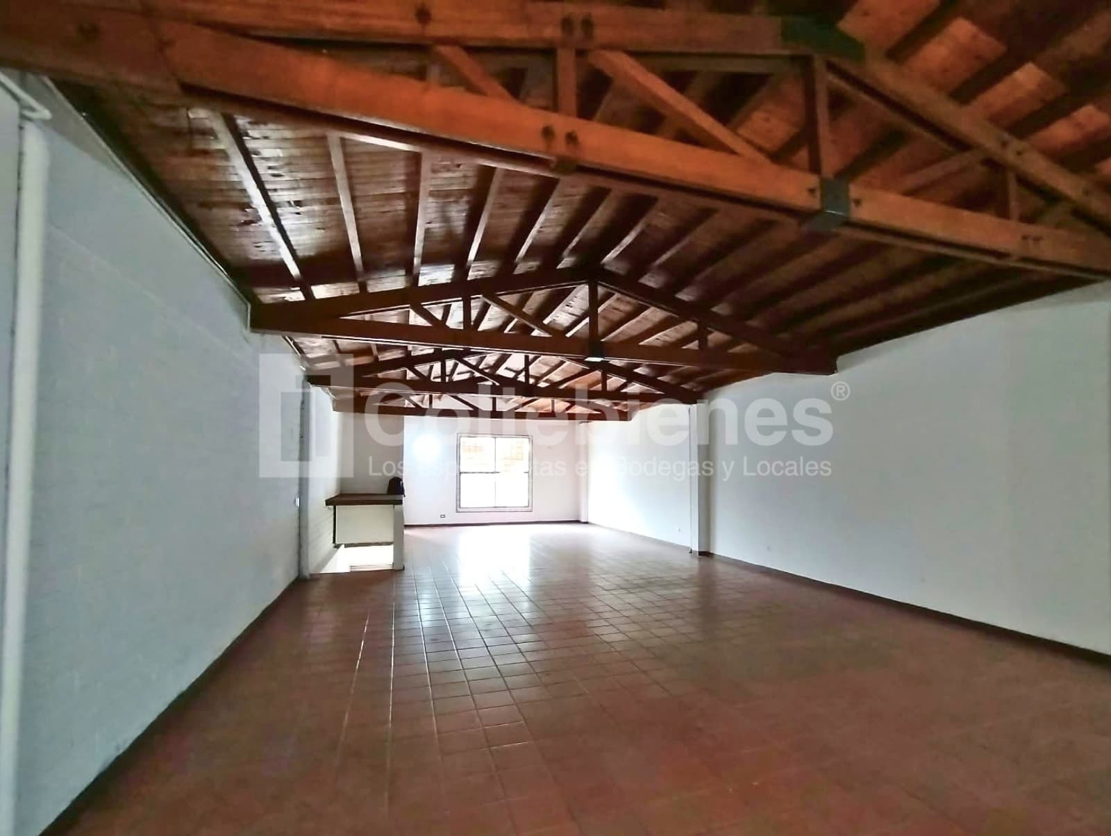 Local en arriendo – Guayabal, Medellín
