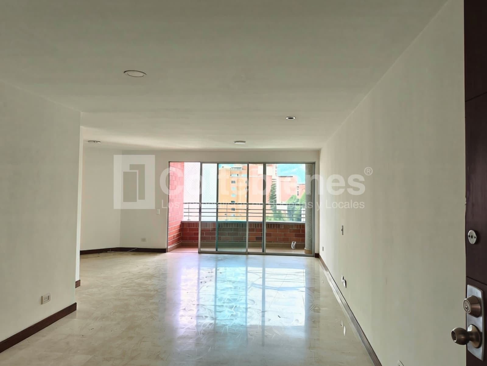 Apartamento en arriendo – Laureles, Medellín