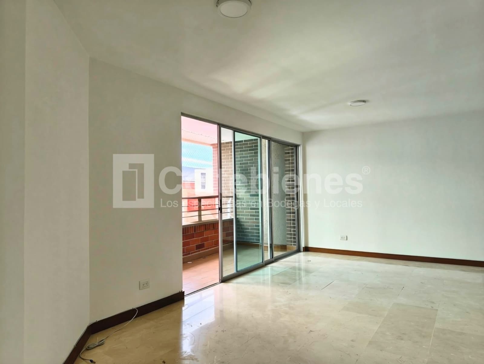 Apartamento en arriendo-Laureles, Medellín foto 2