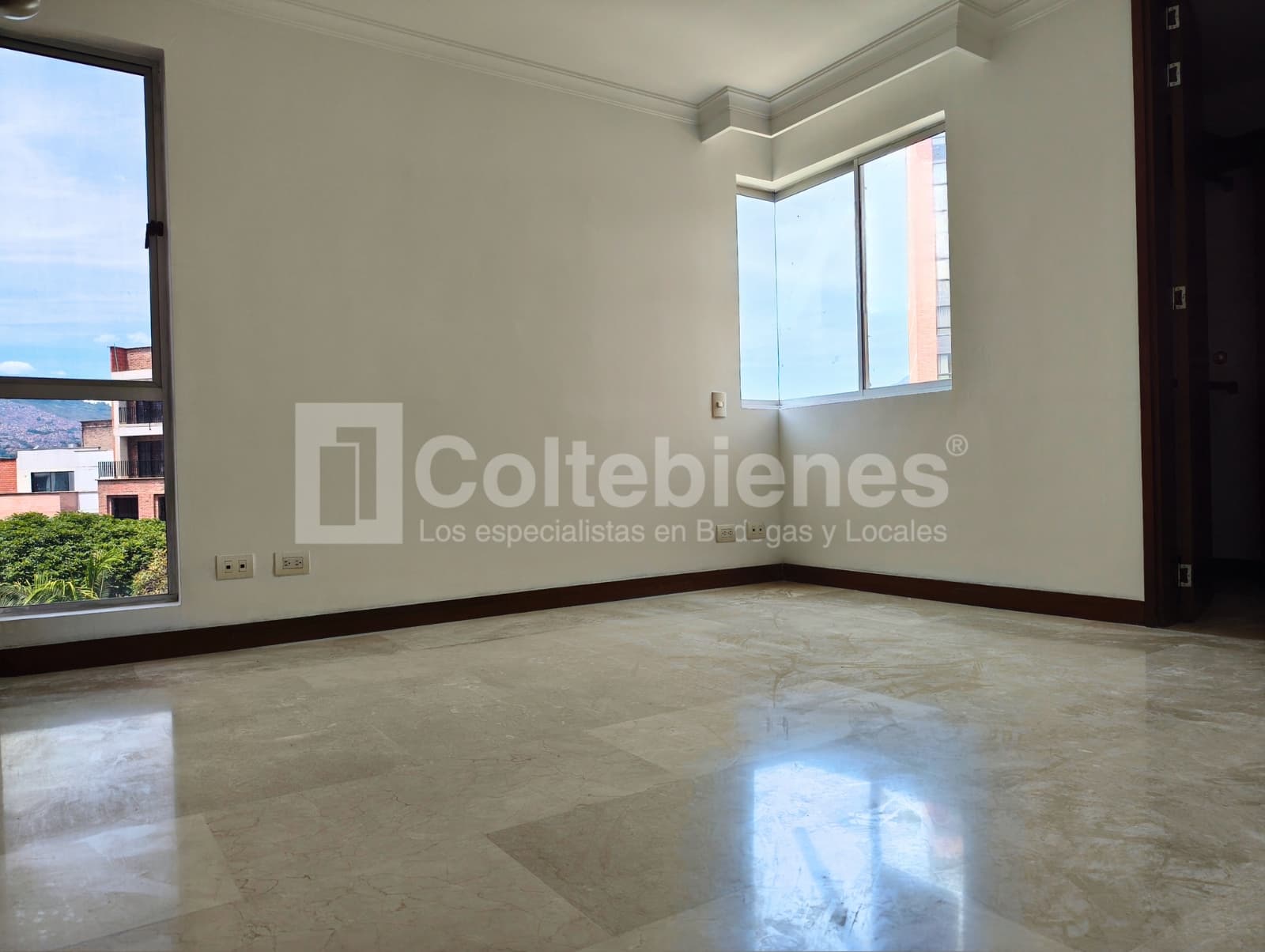 Apartamento en arriendo-Laureles, Medellín foto 4