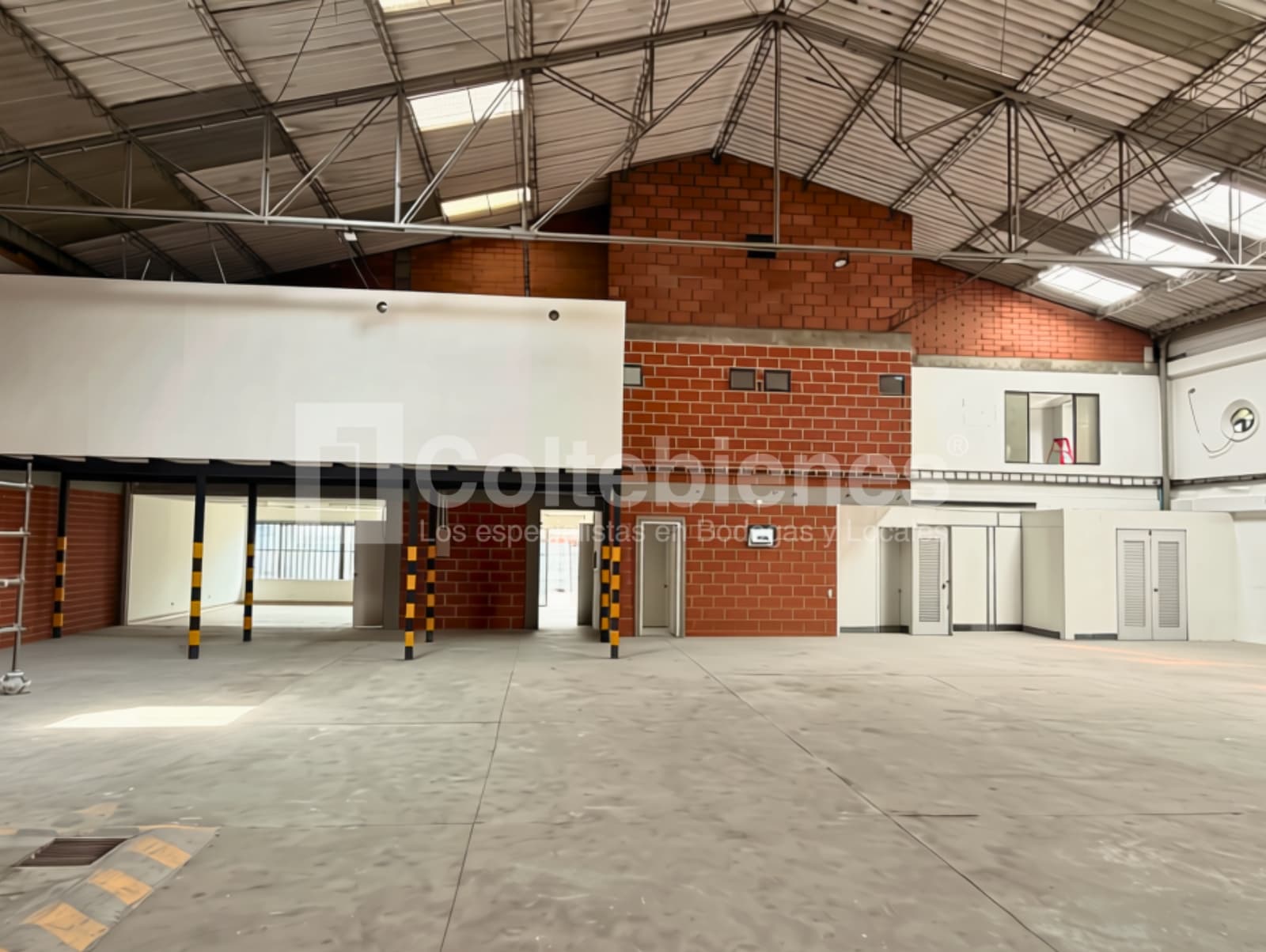 Bodega en arriendo-El Poblado, Medellín foto 5