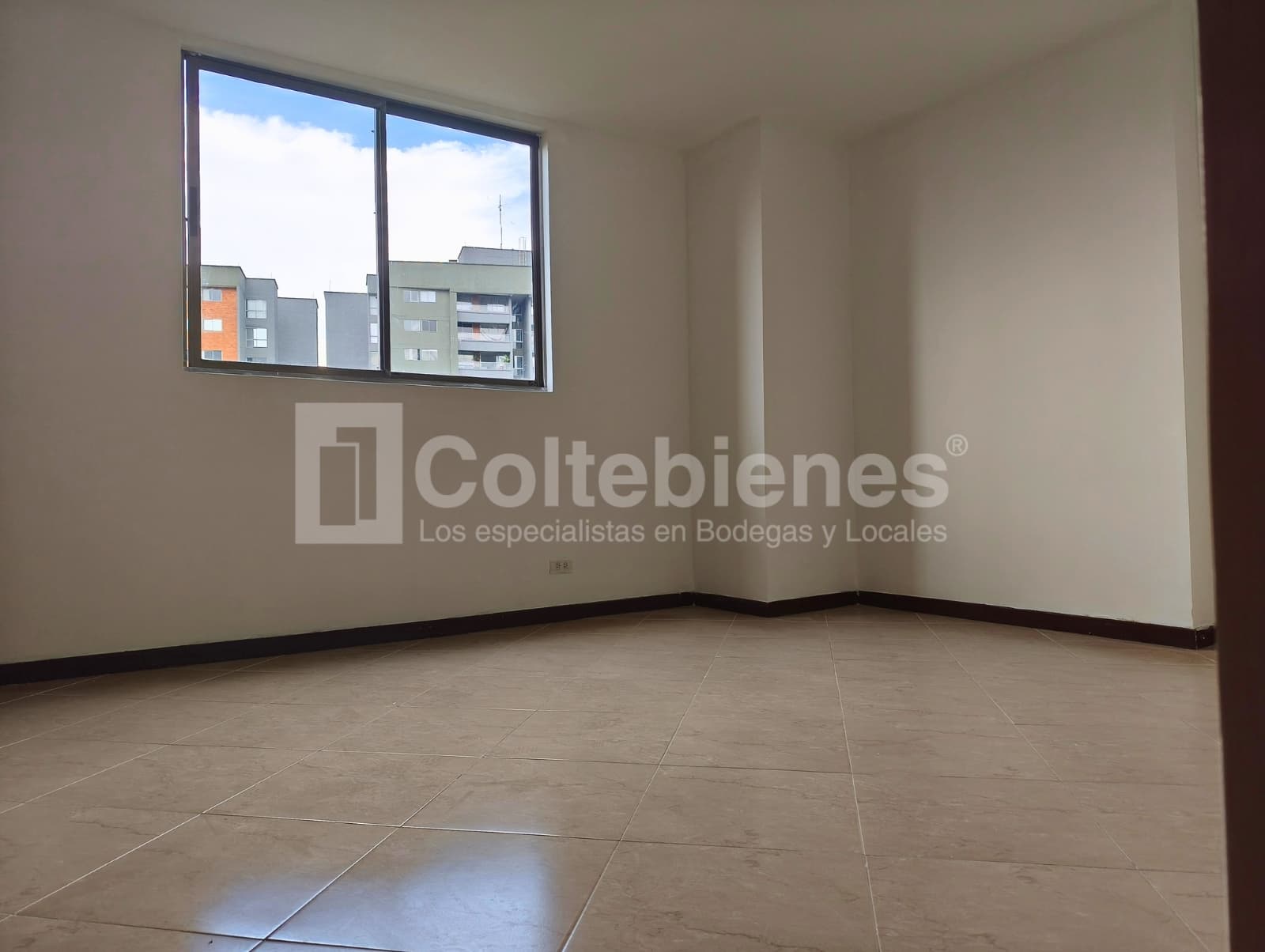 Apartamento en arriendo - Loma de los Bernal foto 4