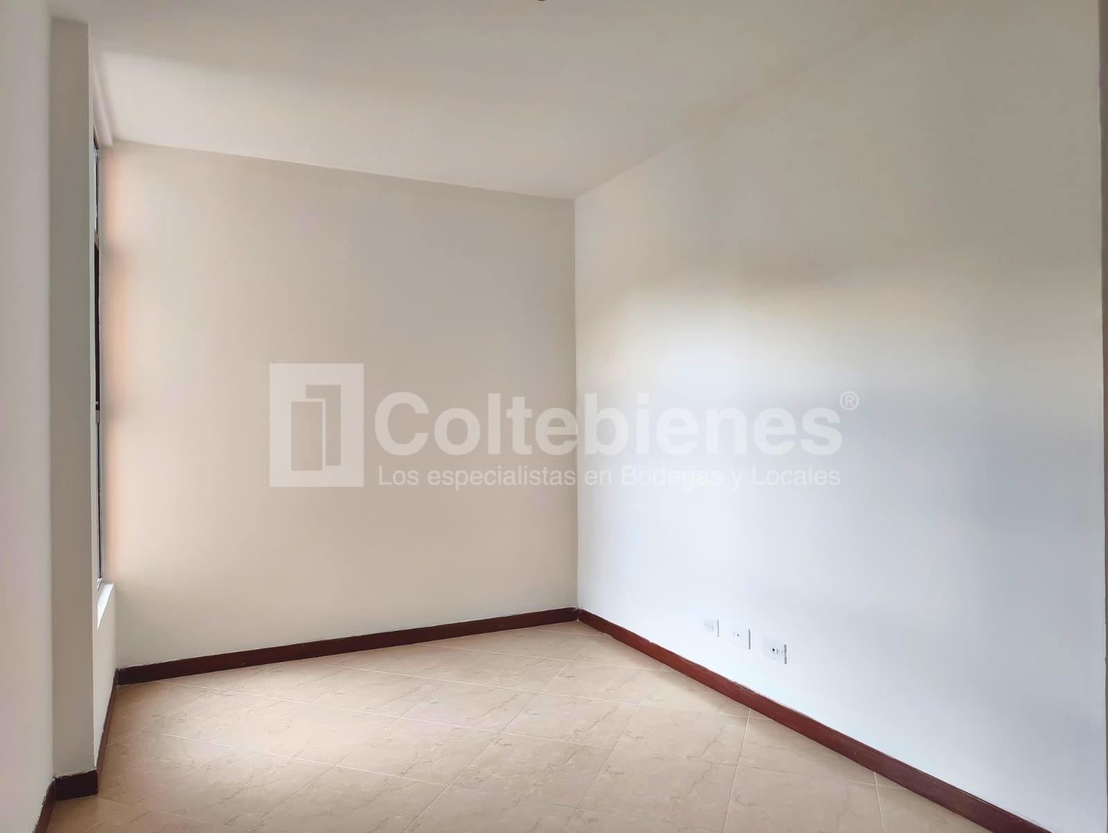 Apartamento en arriendo - Loma de los Bernal foto 5
