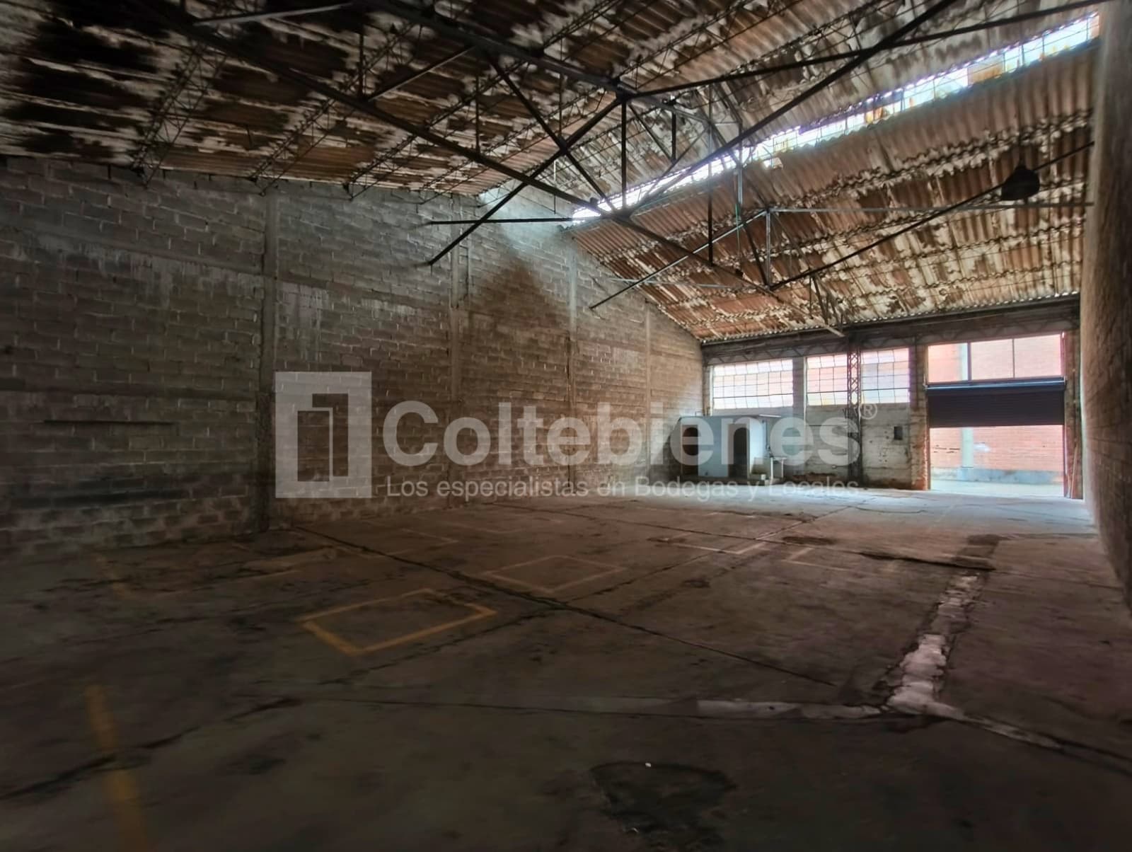 Bodega en arriendo-Guayabal, Medellín foto 4