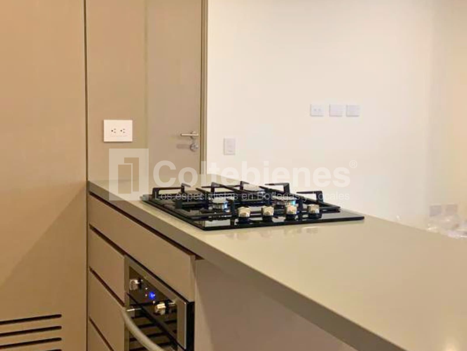 Apartamento en venta - El Poblado, Medellín foto 3