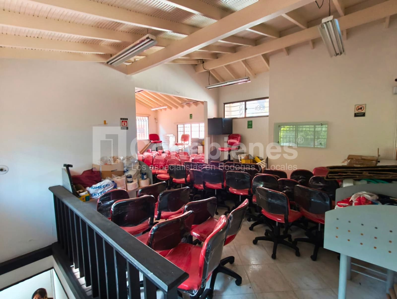 Casa Comercial en arriendo - Patio Bonito, El Poblado foto 2
