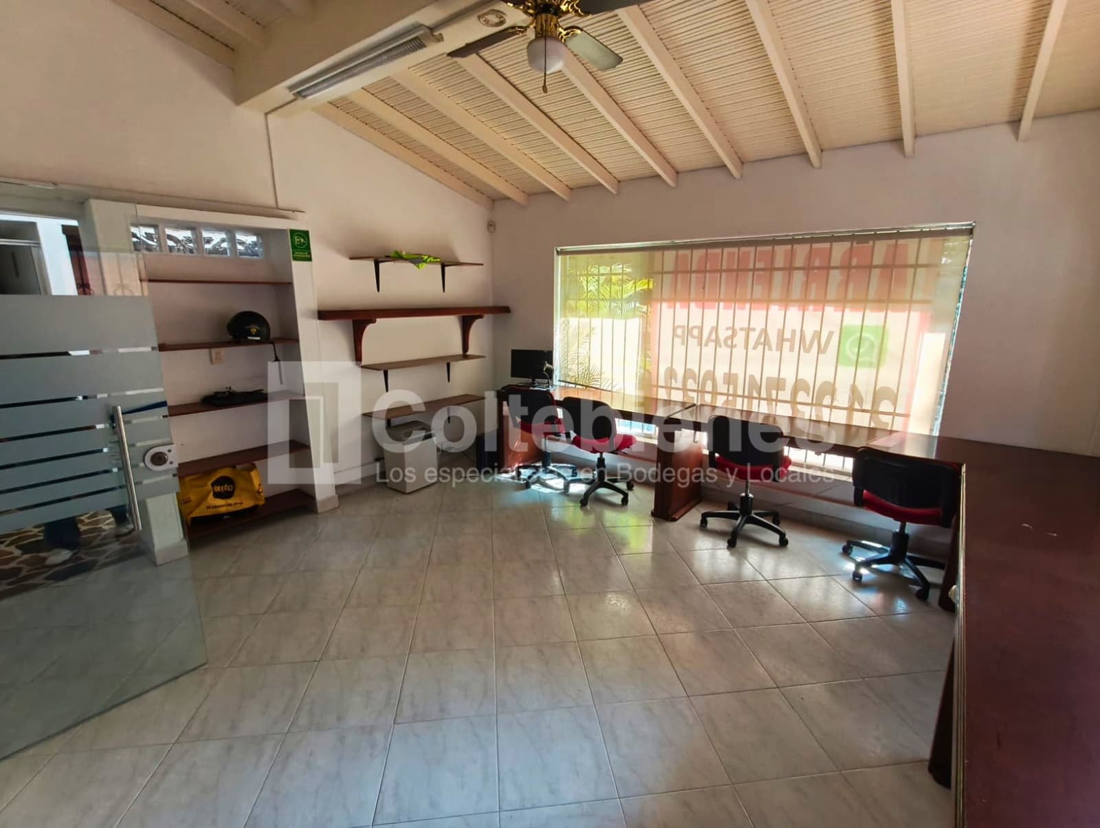 Casa Comercial en arriendo - Patio Bonito, El Poblado foto 3