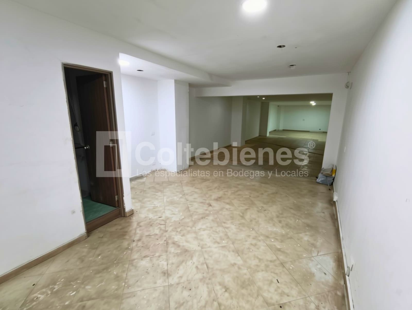 Bodega en arriendo - Zona industrial de Belén, Medellín foto 5