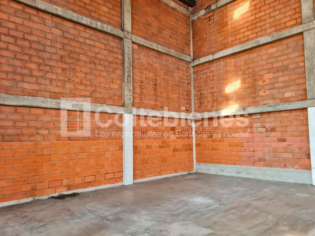 Bodega en arriendo – Primavera, Envigado foto 4