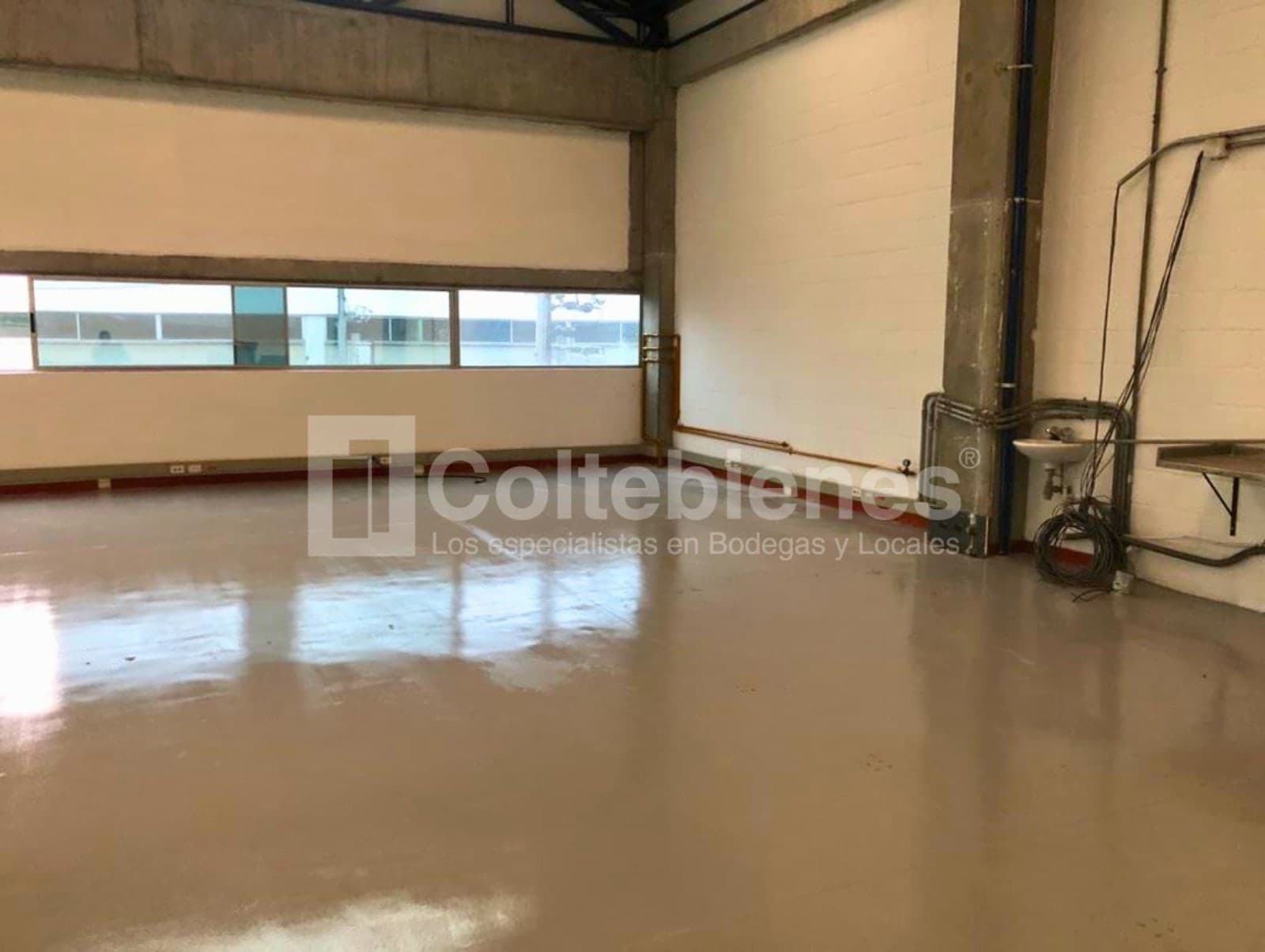 Bodega en arriendo – La Estrella