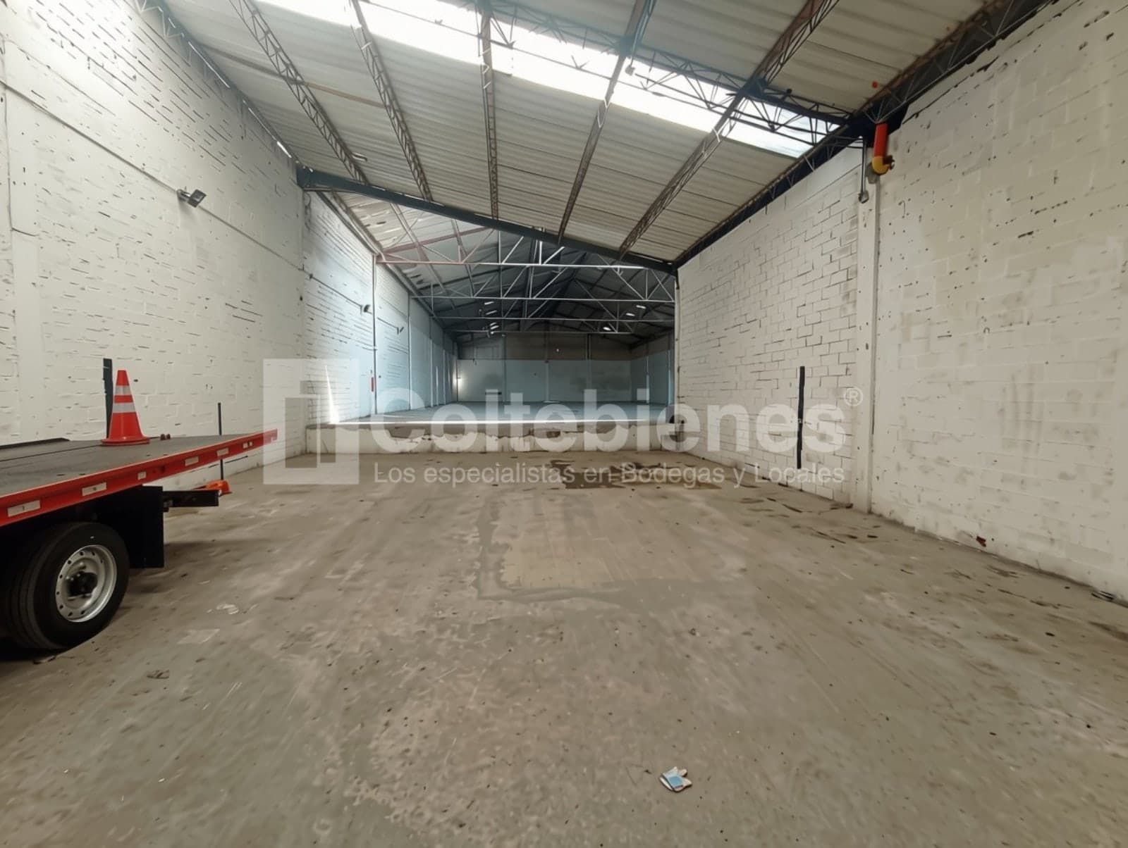 Bodega en arriendo – Itagüí foto 3