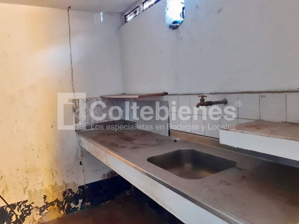 Bodega en arriendo - Barrio Colombia foto 4