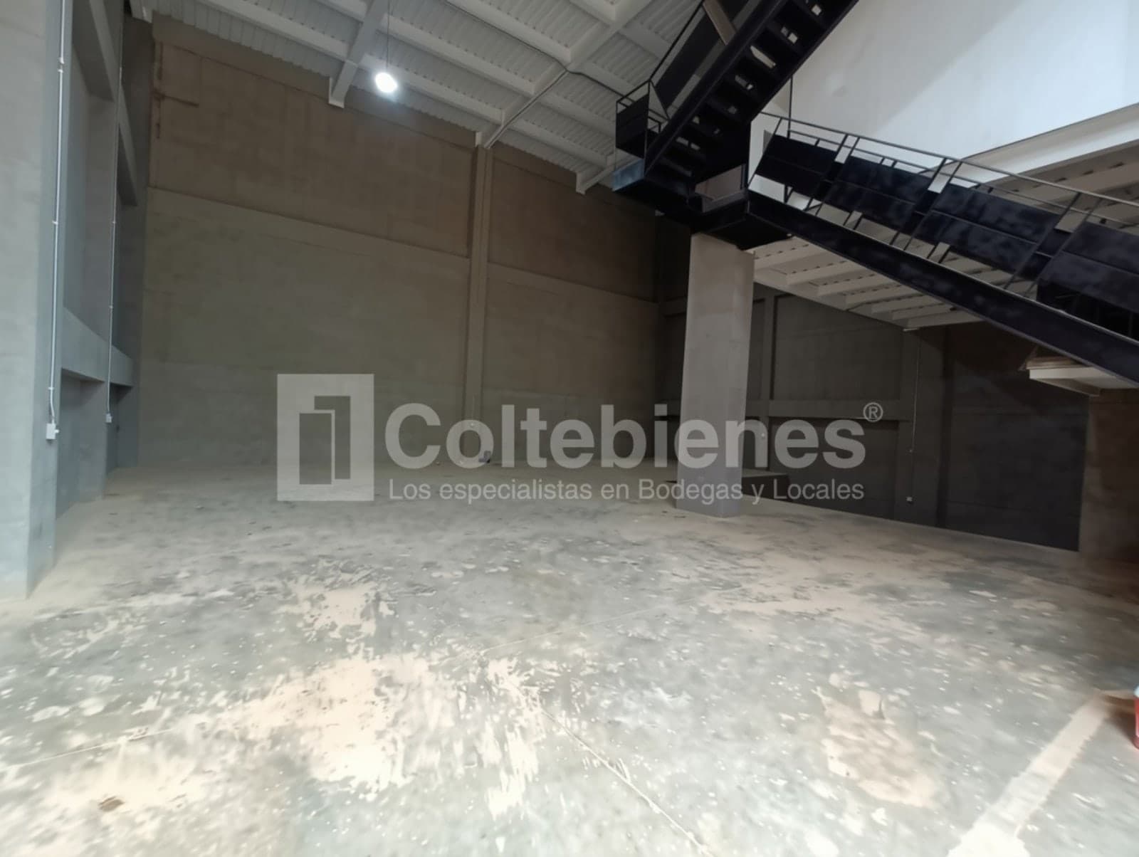 Bodega en arriendo/venta – Caldas foto 3
