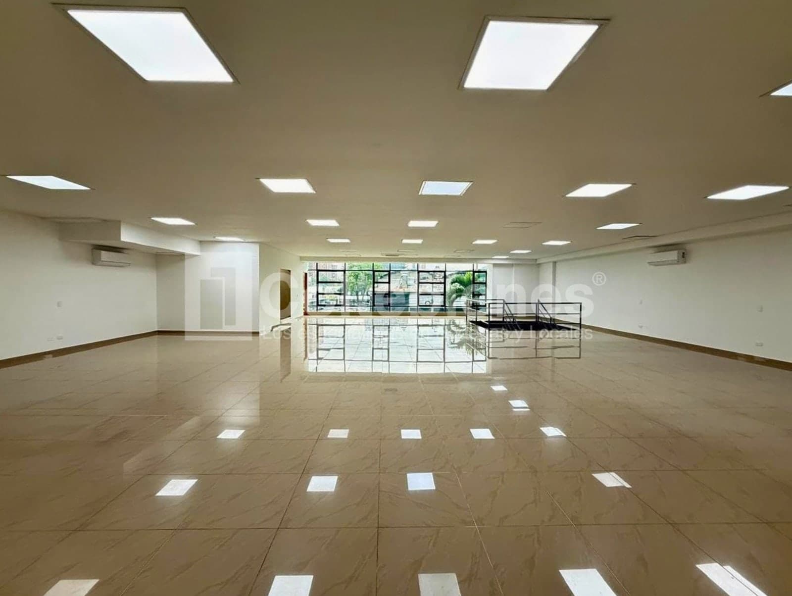 Oficina en arriendo – Barrio Colombia, Medellín