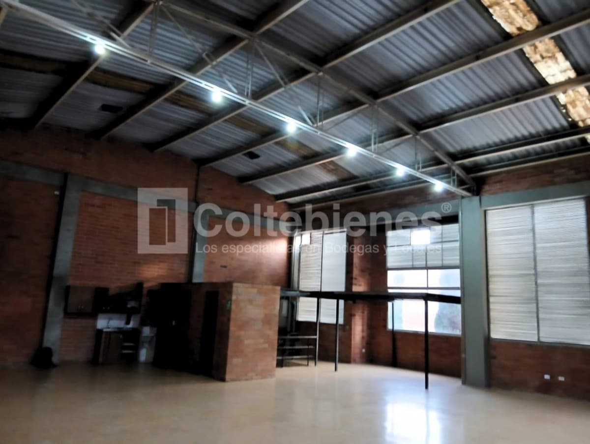 Local en arriendo – Sabaneta foto 4