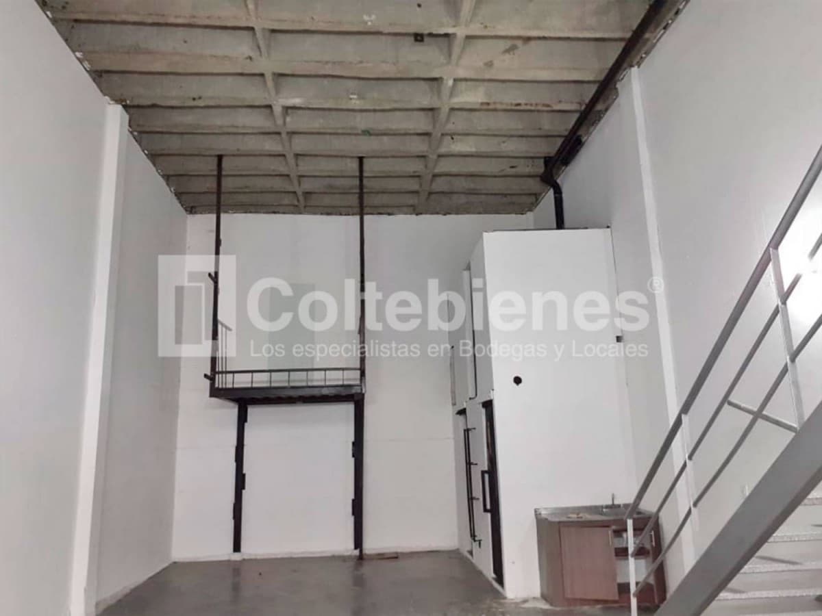 Local en arriendo – La Estrella foto 5