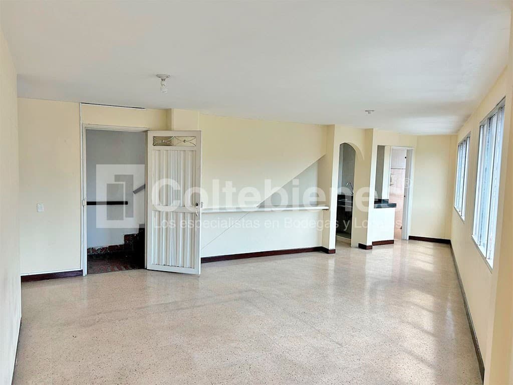 Edificio en arriendo/venta – Centro, Medellín