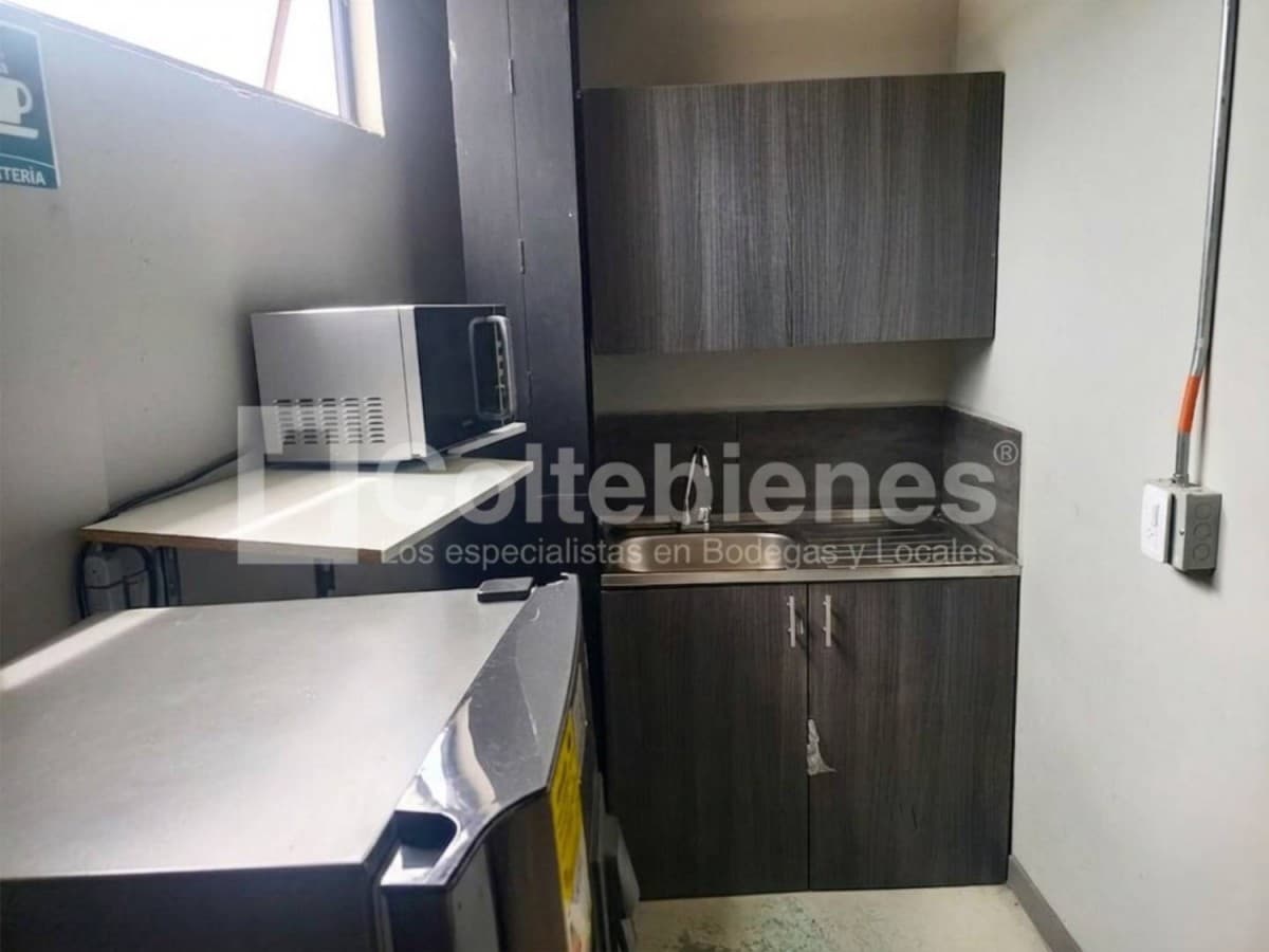 Bodega en arriendo – Campo Amor, Medellín foto 2