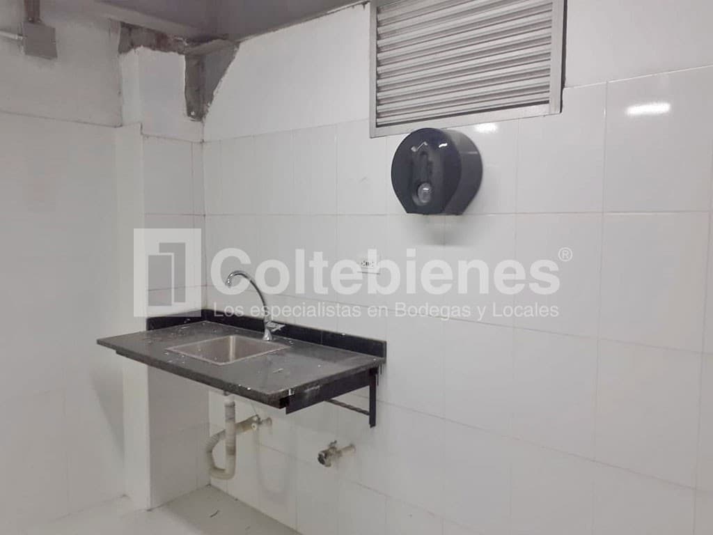 Bodega en arriendo – La Estrella foto 5