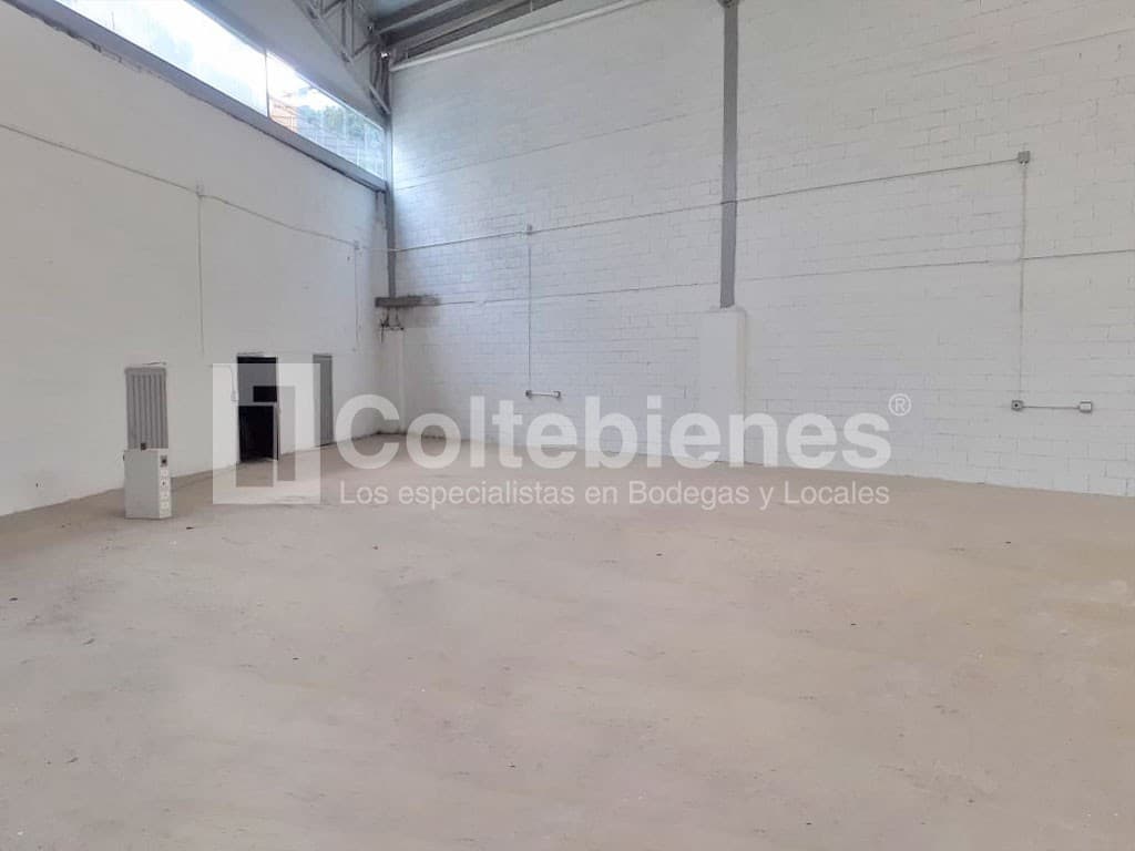 Bodega en arriendo – La Estrella foto 2