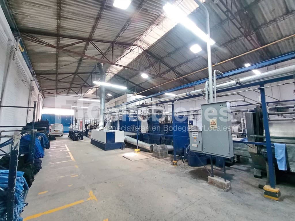 Bodega en arriendo – Ditaires, Itagüí foto 2