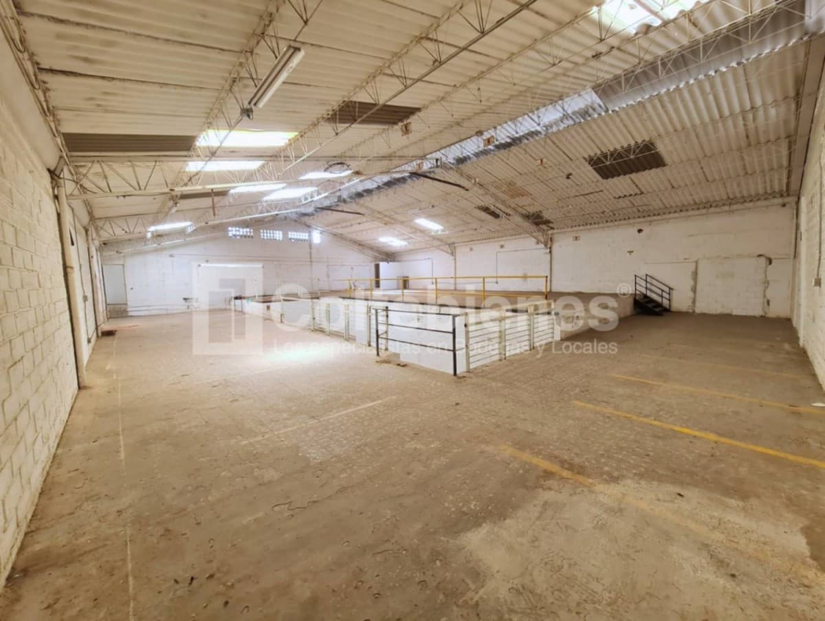 Bodega en venta – Guayabal, Medellín