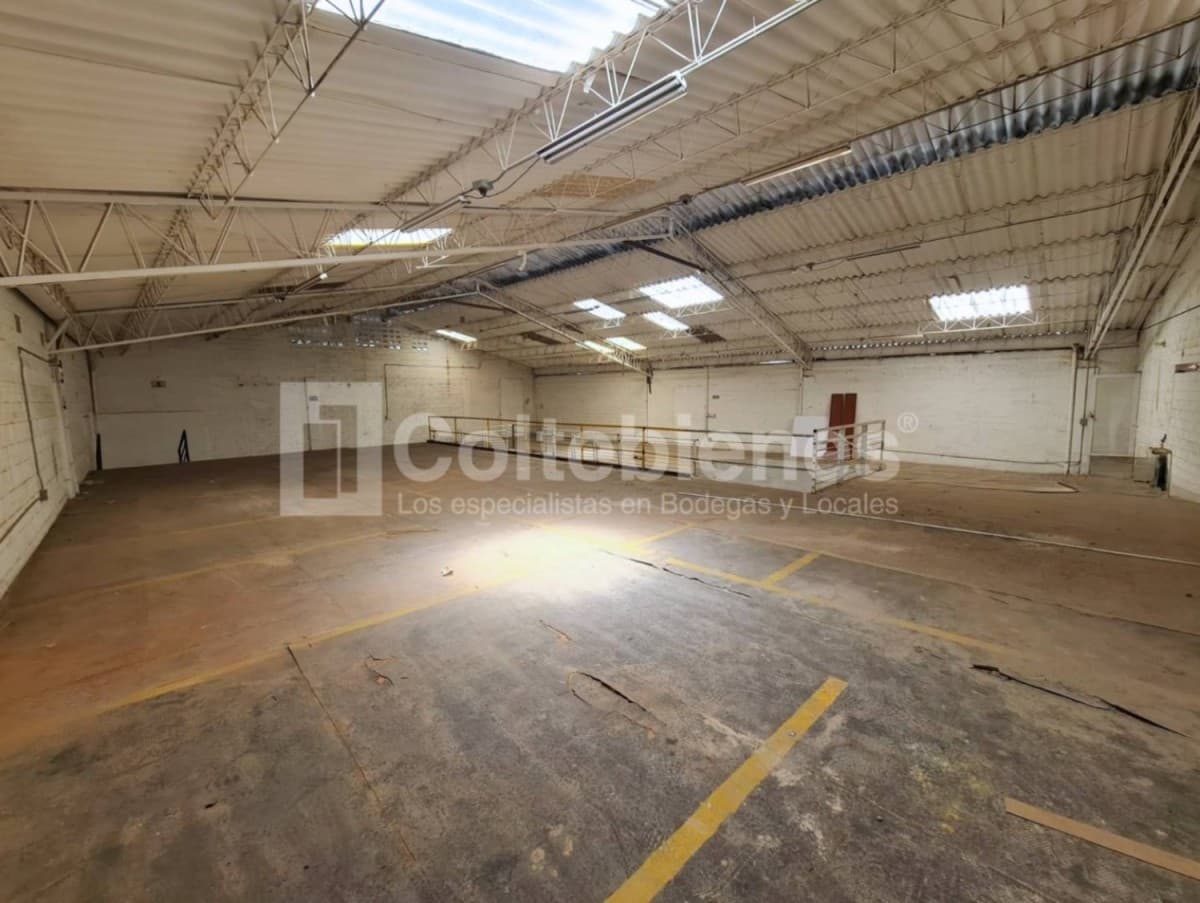 Bodega en venta – Guayabal, Medellín foto 2