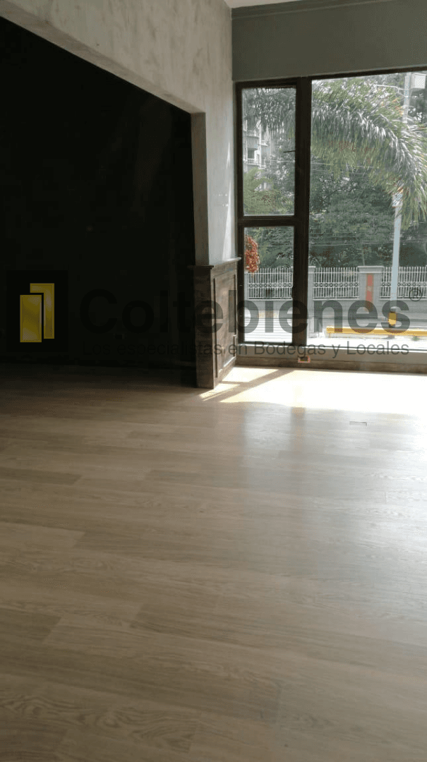 Local en venta – Poblado, Medellín foto 4
