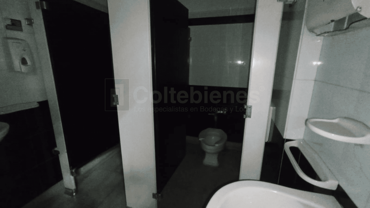 Local en arriendo – Centro, Medellín foto 3