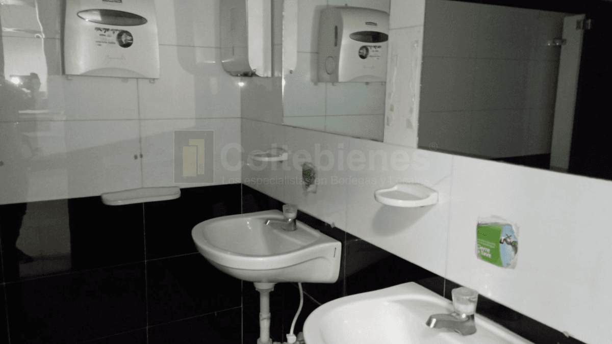 Local en arriendo – Centro, Medellín foto 5