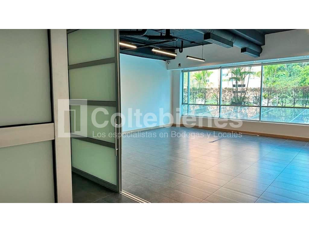 Oficina en arriendo – Poblado, Medellín foto 2