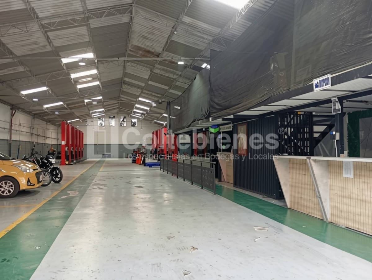 Bodega en arriendo – San Diego, Medellín foto 2