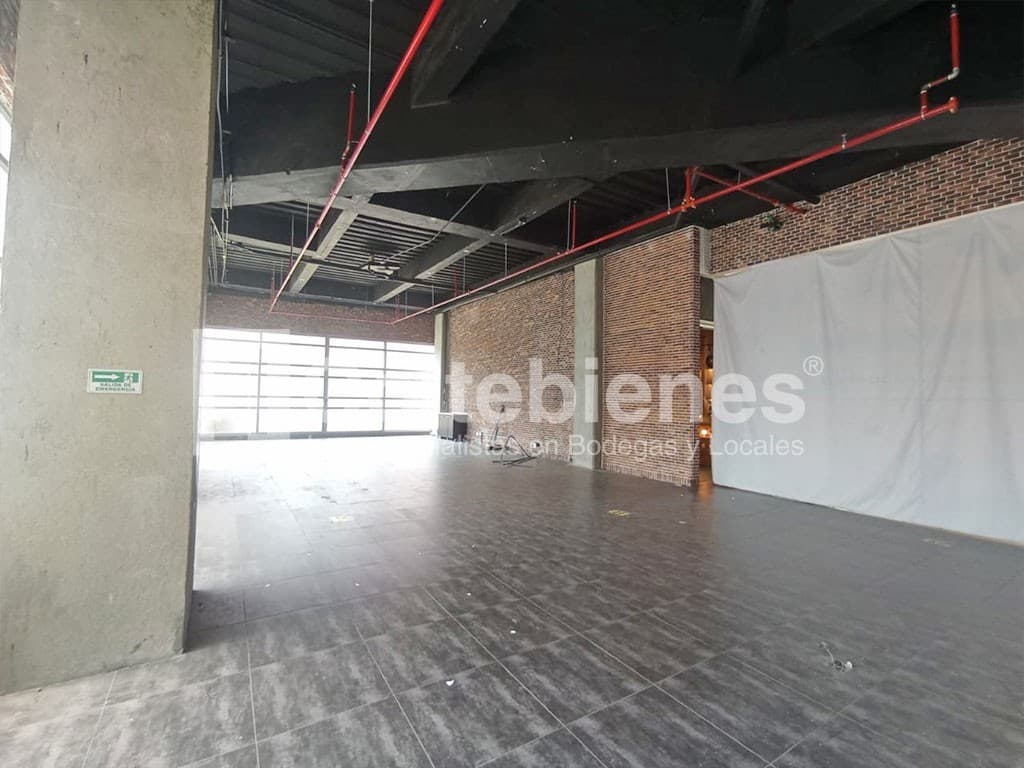 Local en venta – Poblado, Medellín foto 3