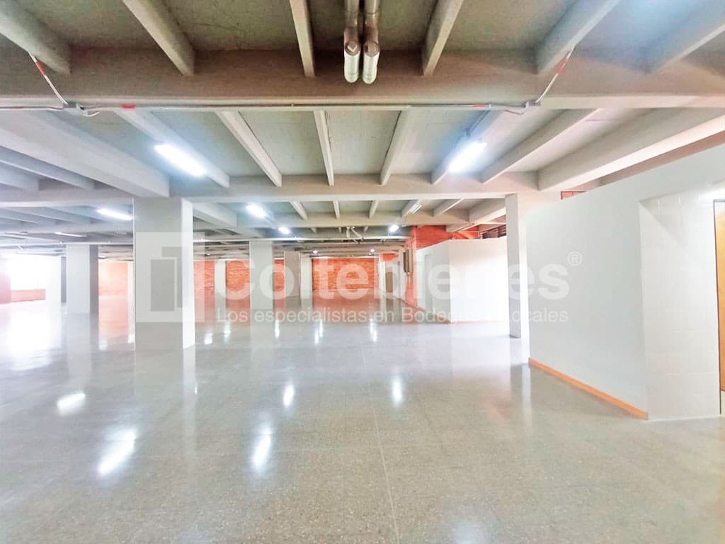 Local en arriendo – Guayabal, Medellín foto 3