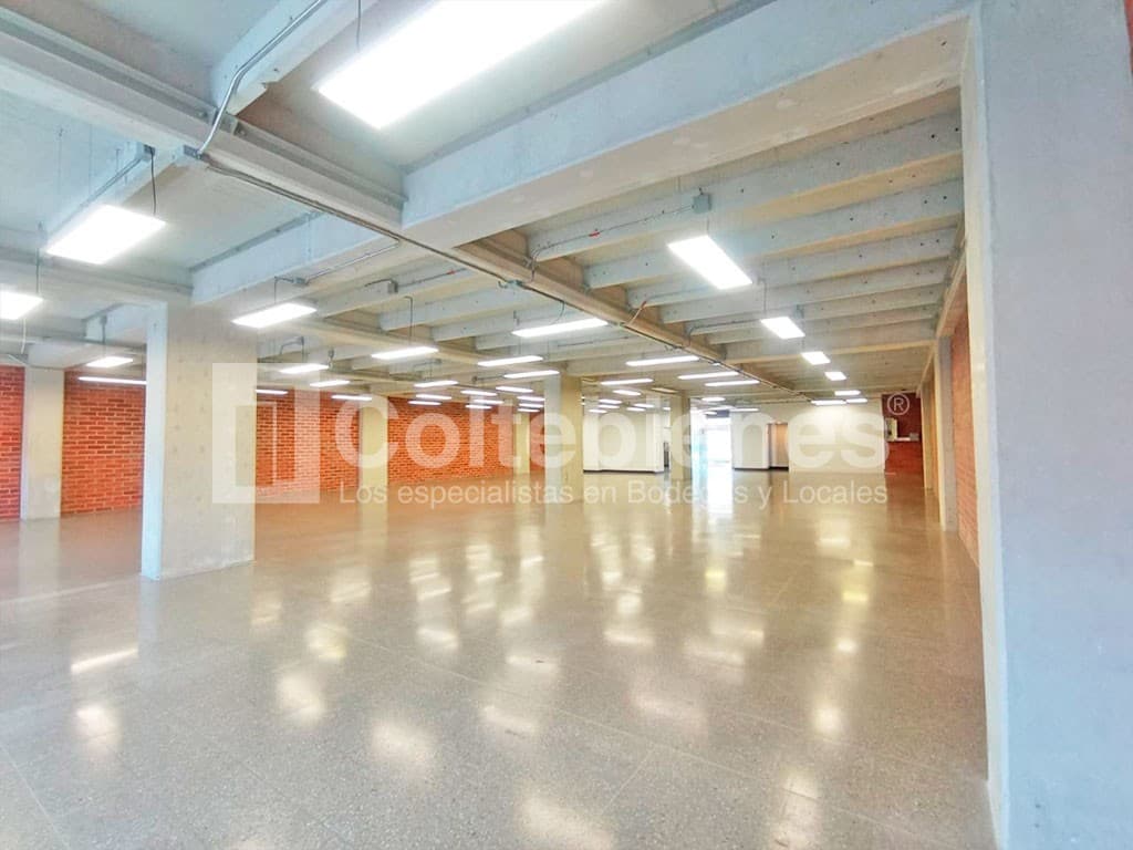 Local en arriendo – Guayabal, Medellín foto 3