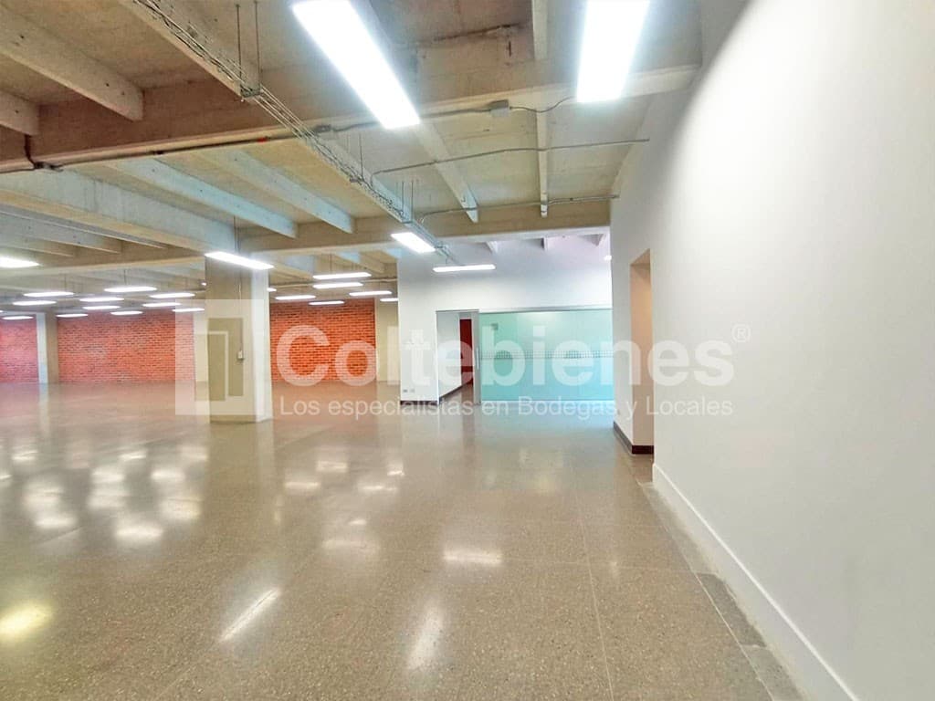 Local en arriendo – Guayabal, Medellín foto 5