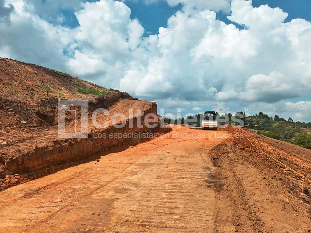 Lote en venta – Guarne foto 4