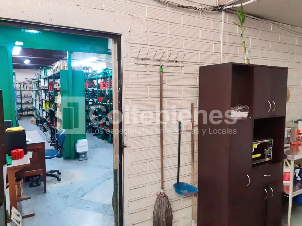 Local en venta – Colon, Medellín foto 5
