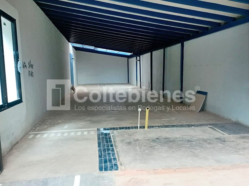 Local en arriendo – Manila, Medellín foto 3